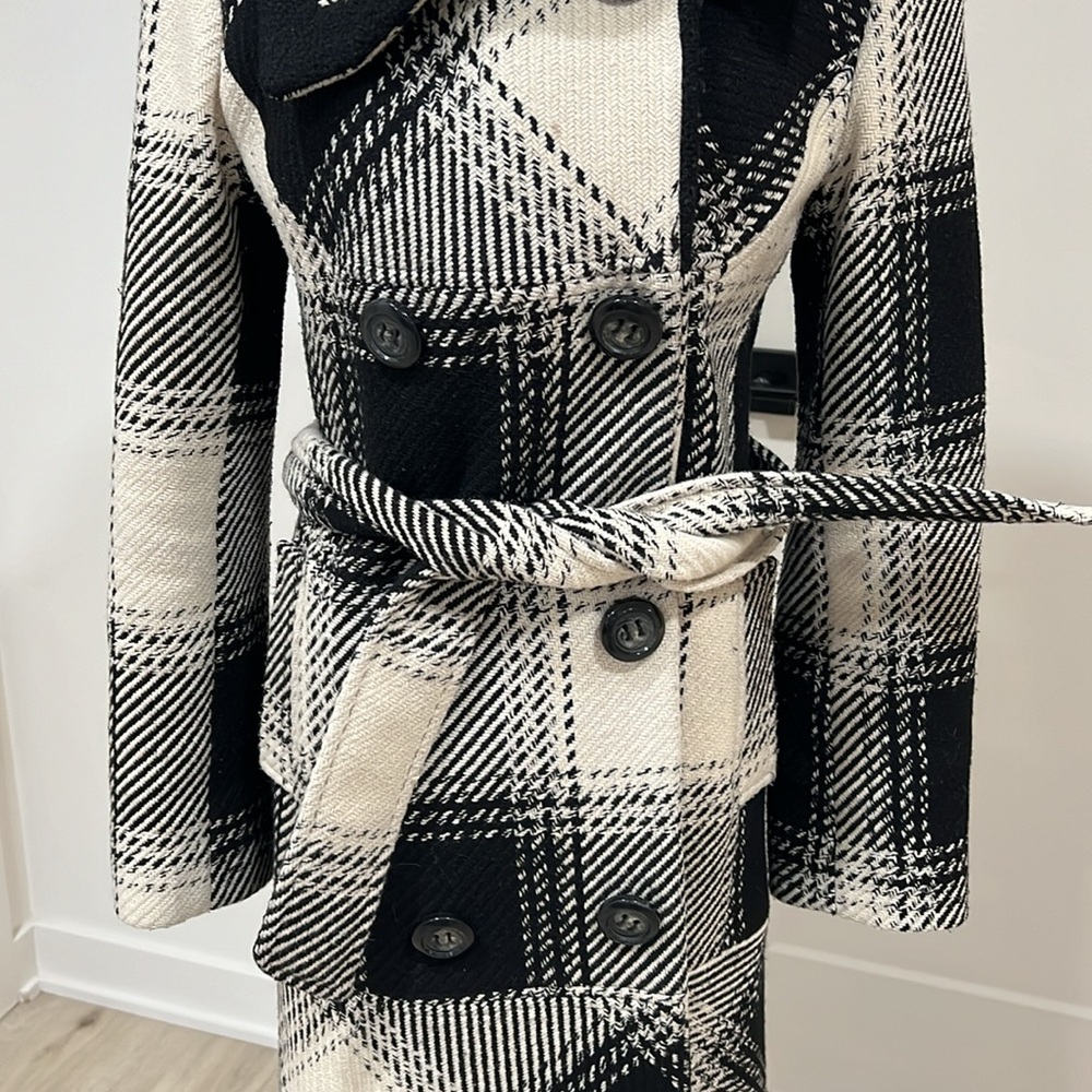 Searle Coat - Picture 3 of 5
